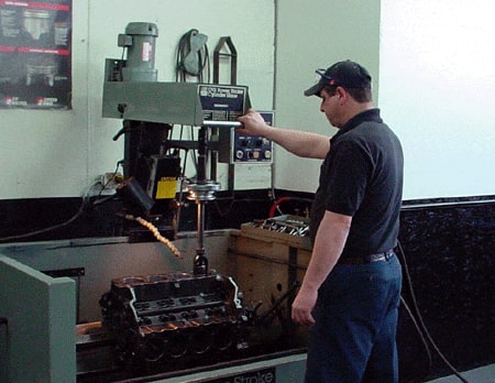 Engine cylinder honing